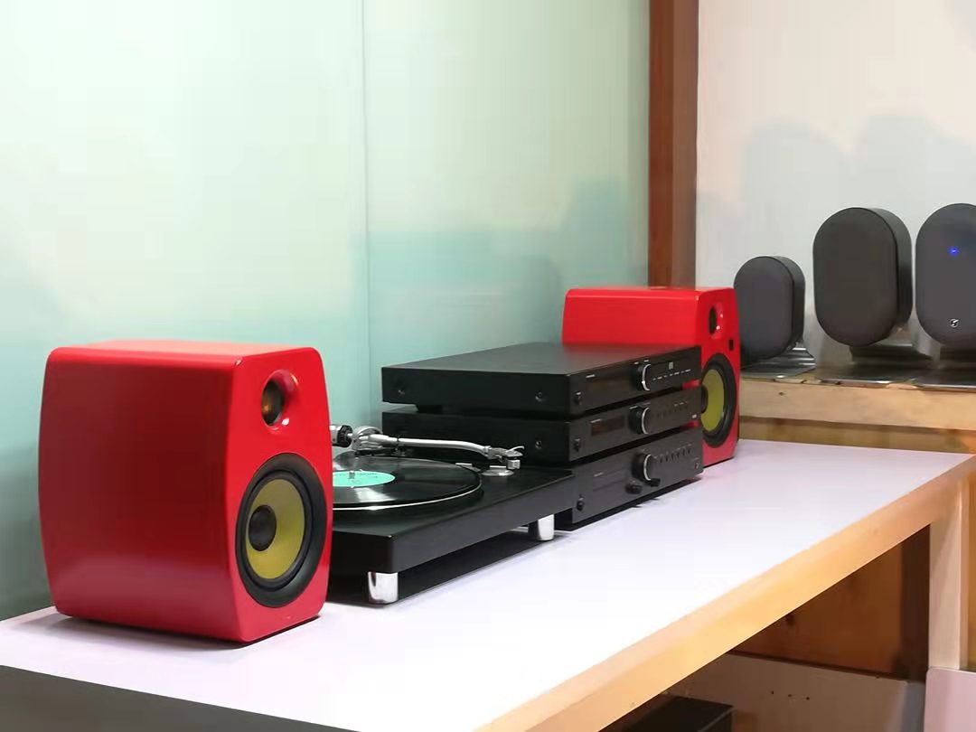 X-4有效动力扬声器