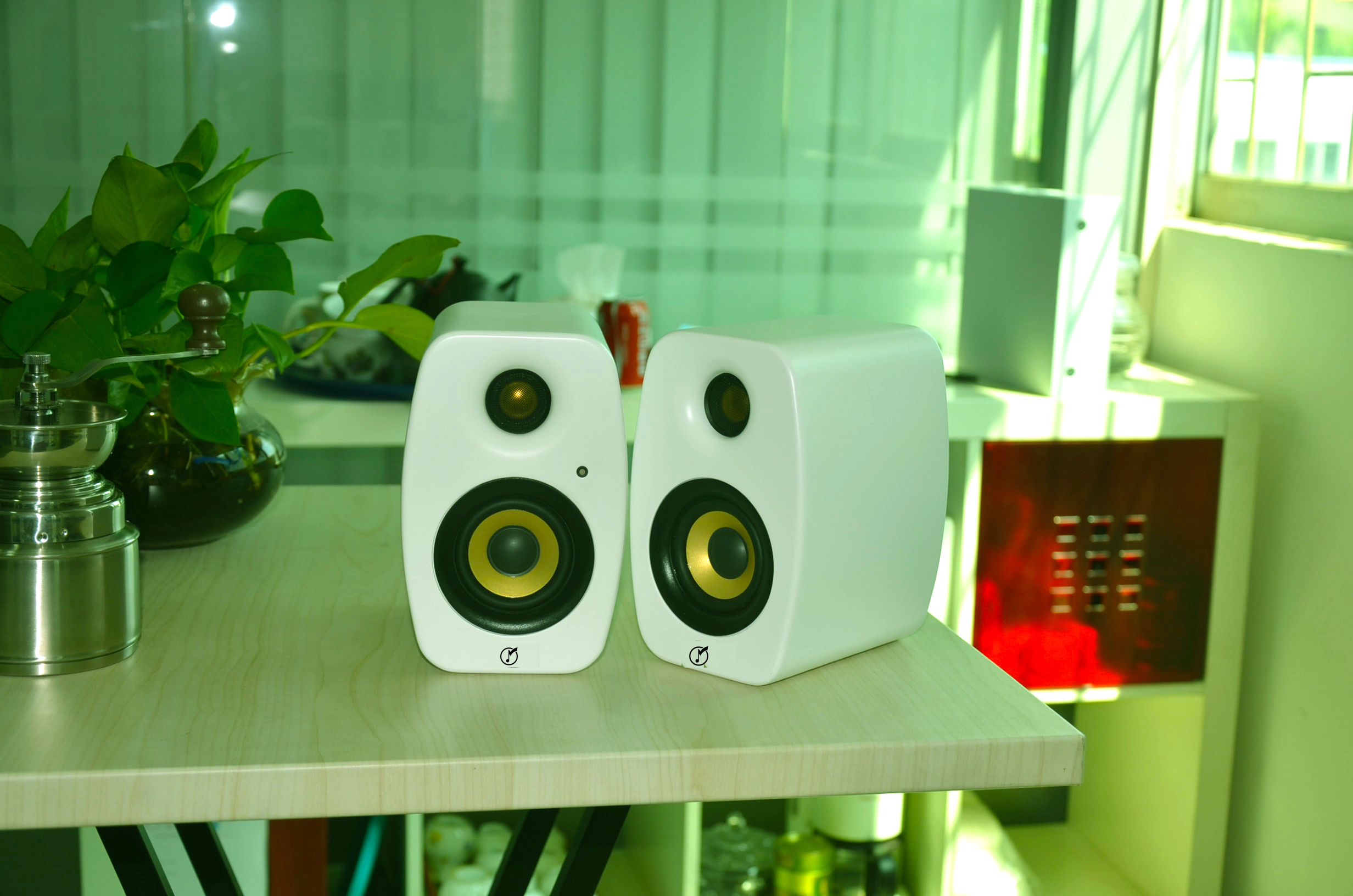 HIFI音箱-4寸2分频有源音箱
